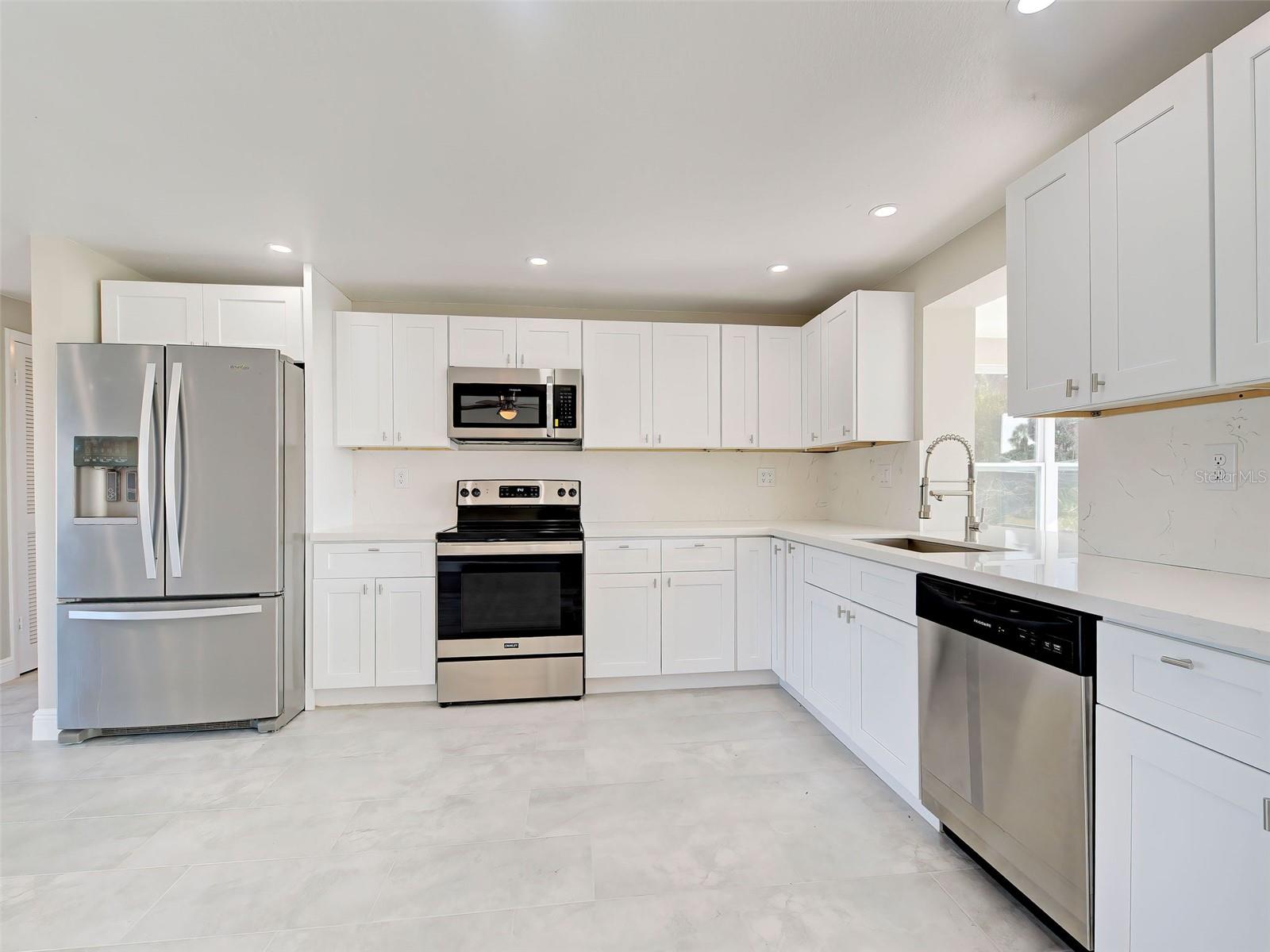 Image 10 of 62 For 4342 Ewing Circle