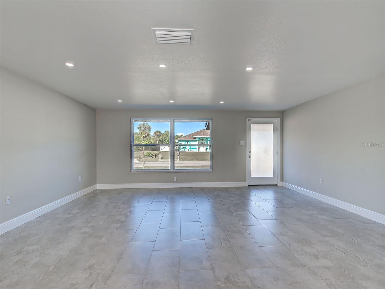 Image 12 of 62 For 4342 Ewing Circle