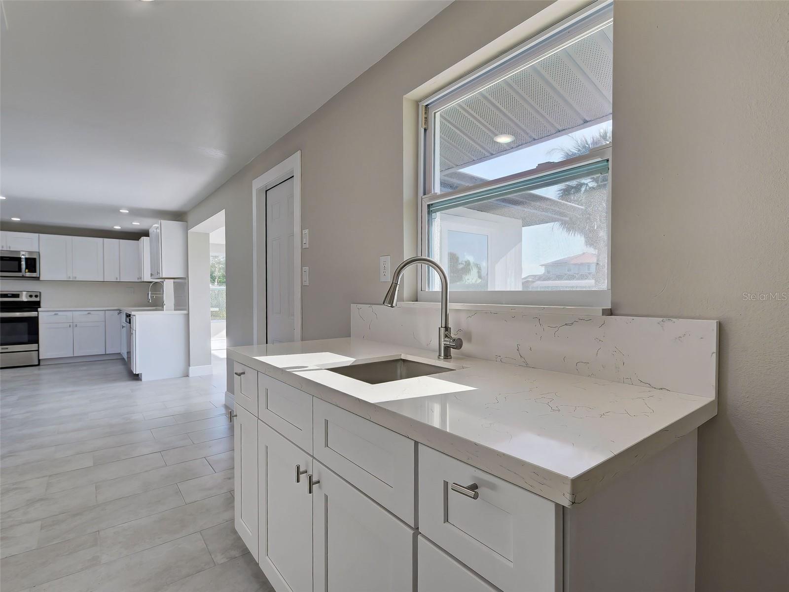 Image 19 of 62 For 4342 Ewing Circle