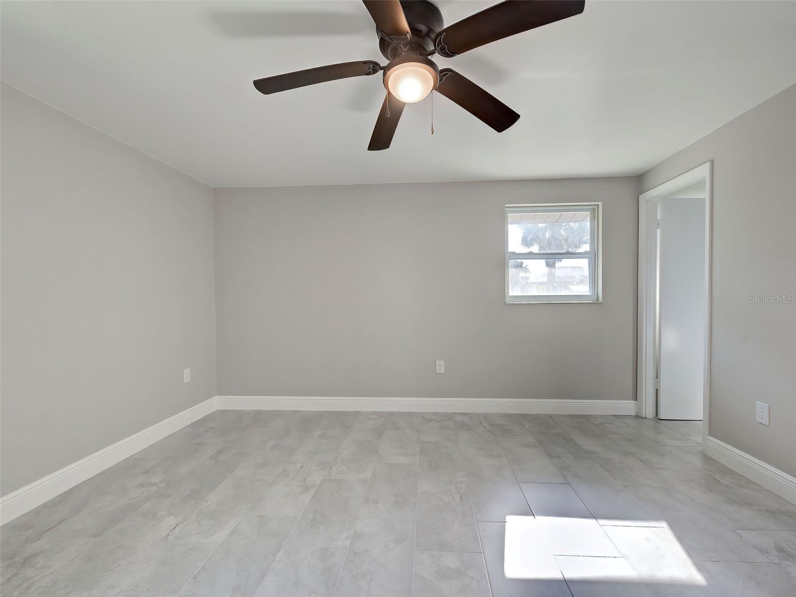 Image 38 of 62 For 4342 Ewing Circle