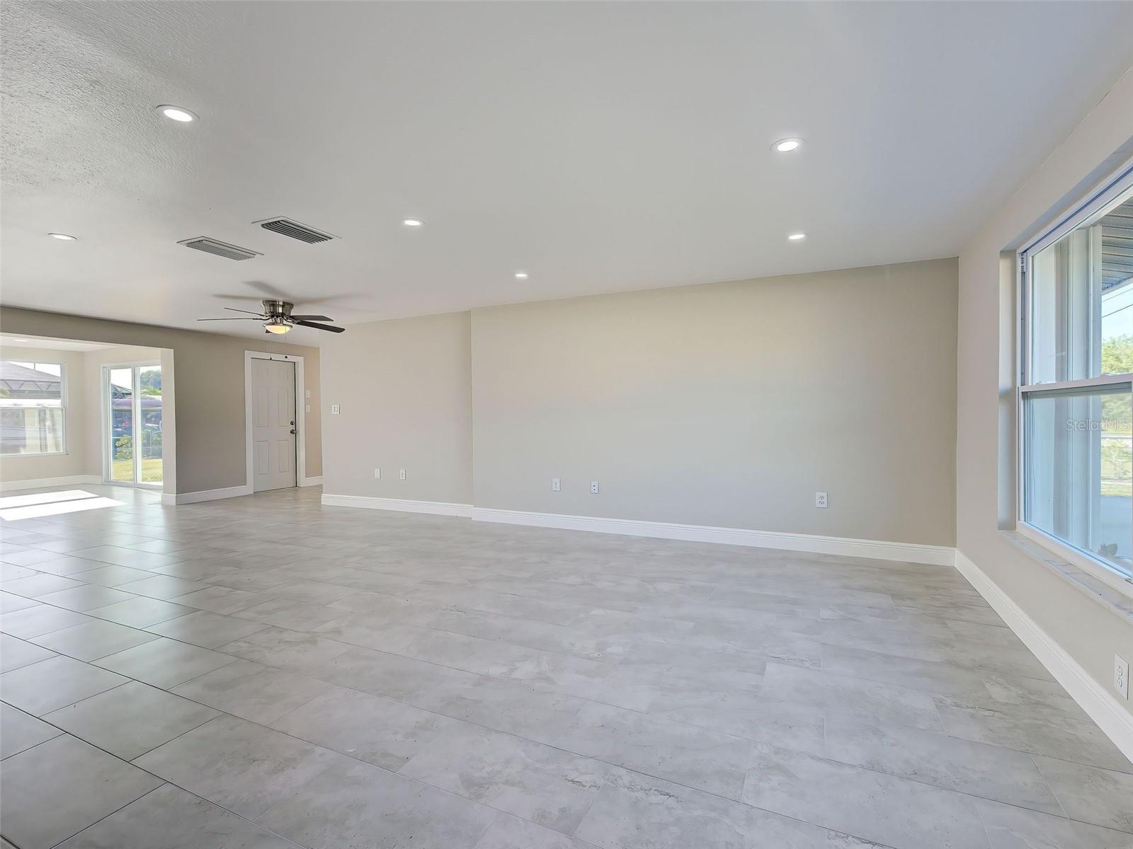 Image 5 of 62 For 4342 Ewing Circle