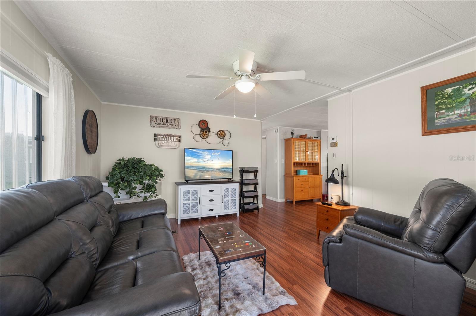 Image 12 of 47 For 1000 Kings Highway 60