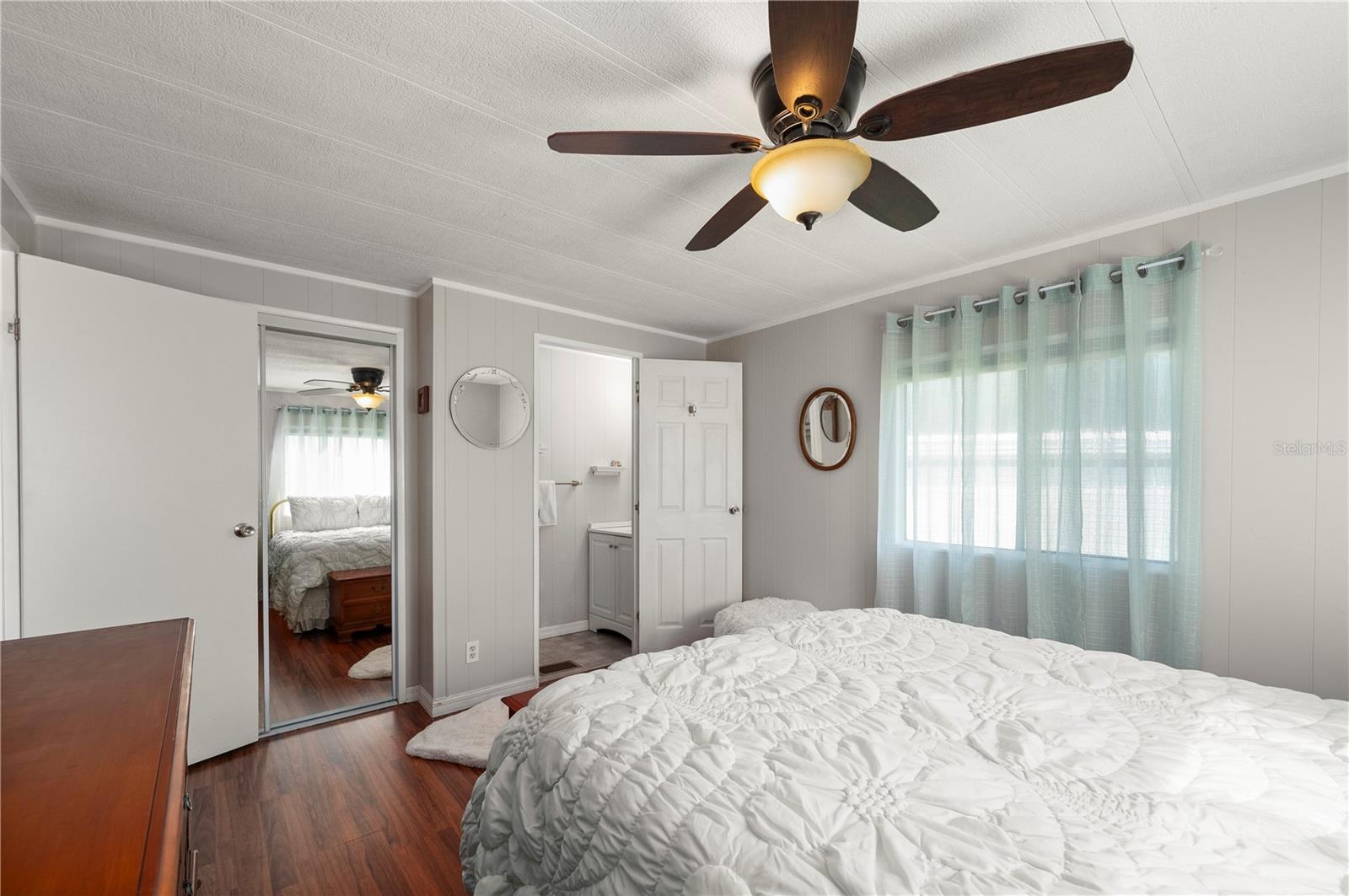 Image 16 of 47 For 1000 Kings Highway 60