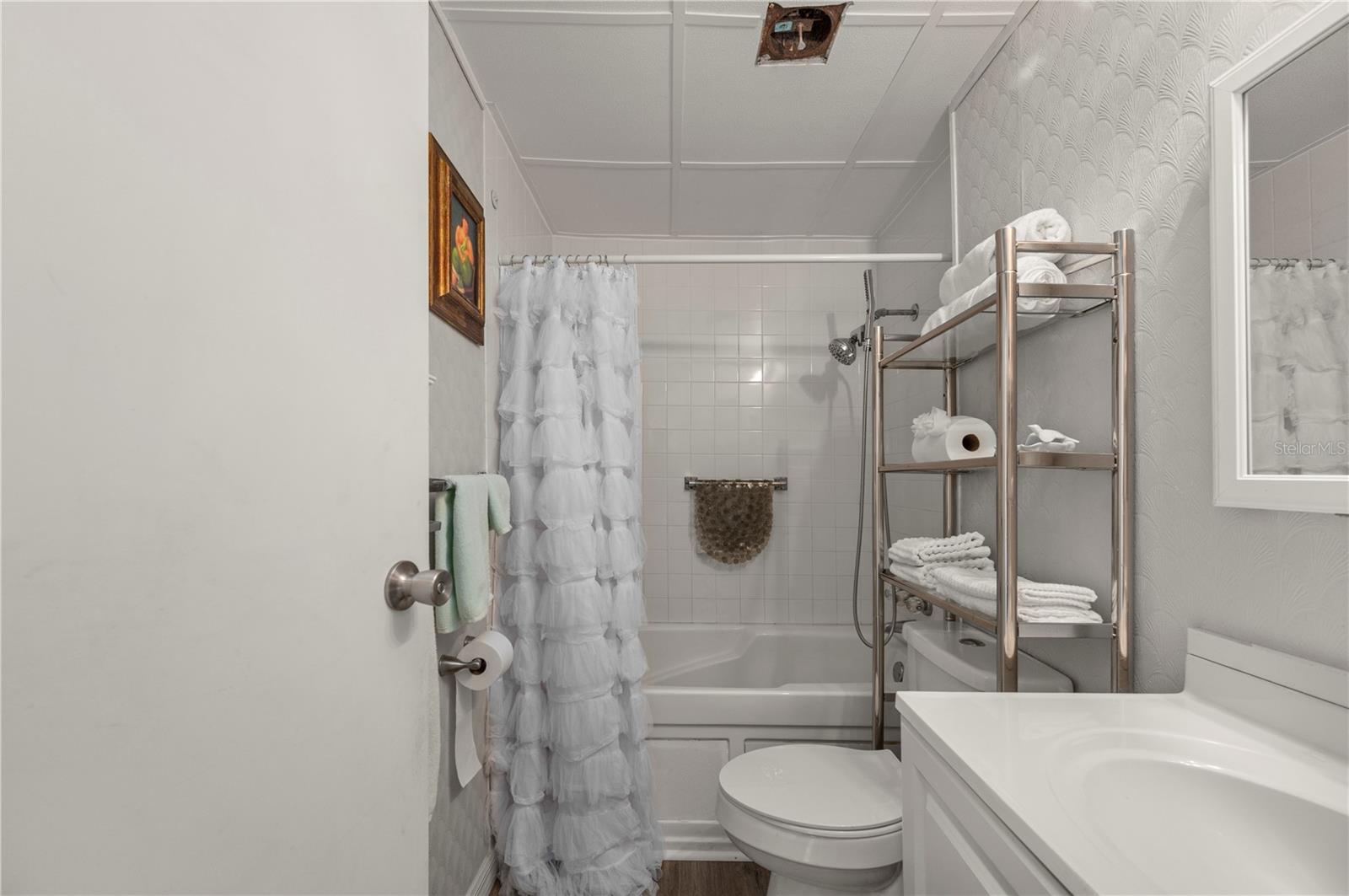 Image 21 of 47 For 1000 Kings Highway 60