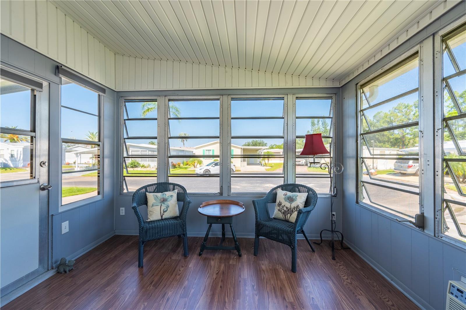 Image 23 of 47 For 1000 Kings Highway 60