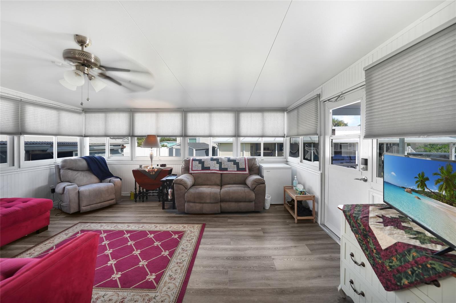 Image 11 of 40 For 14 Cardinal  B14