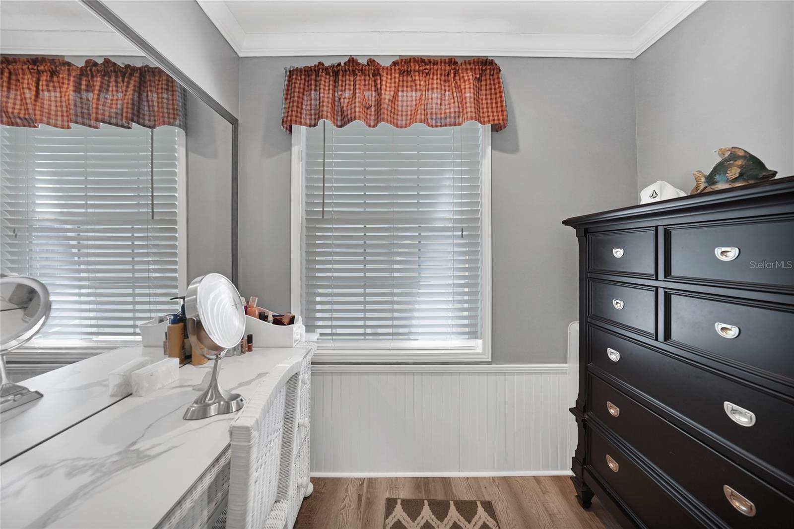 Image 25 of 40 For 14 Cardinal  B14