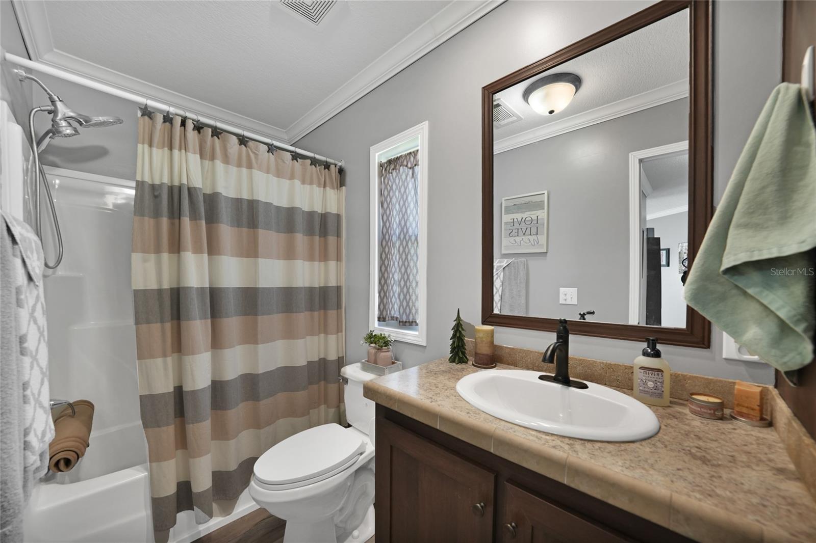 Image 28 of 40 For 14 Cardinal  B14