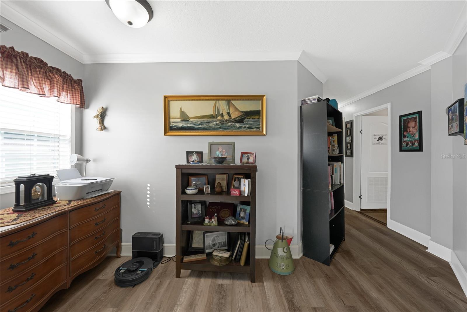 Image 5 of 40 For 14 Cardinal  B14