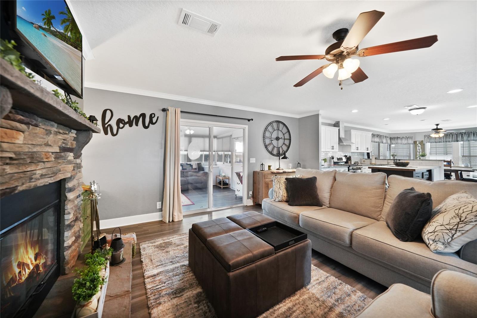 Image 9 of 40 For 14 Cardinal  B14