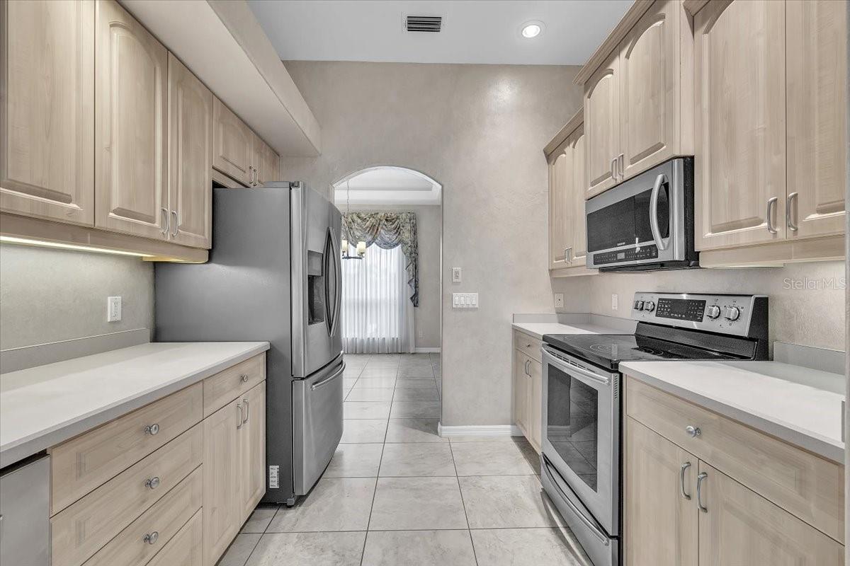 Image 11 of 47 For 3013 Royal Palm Drive