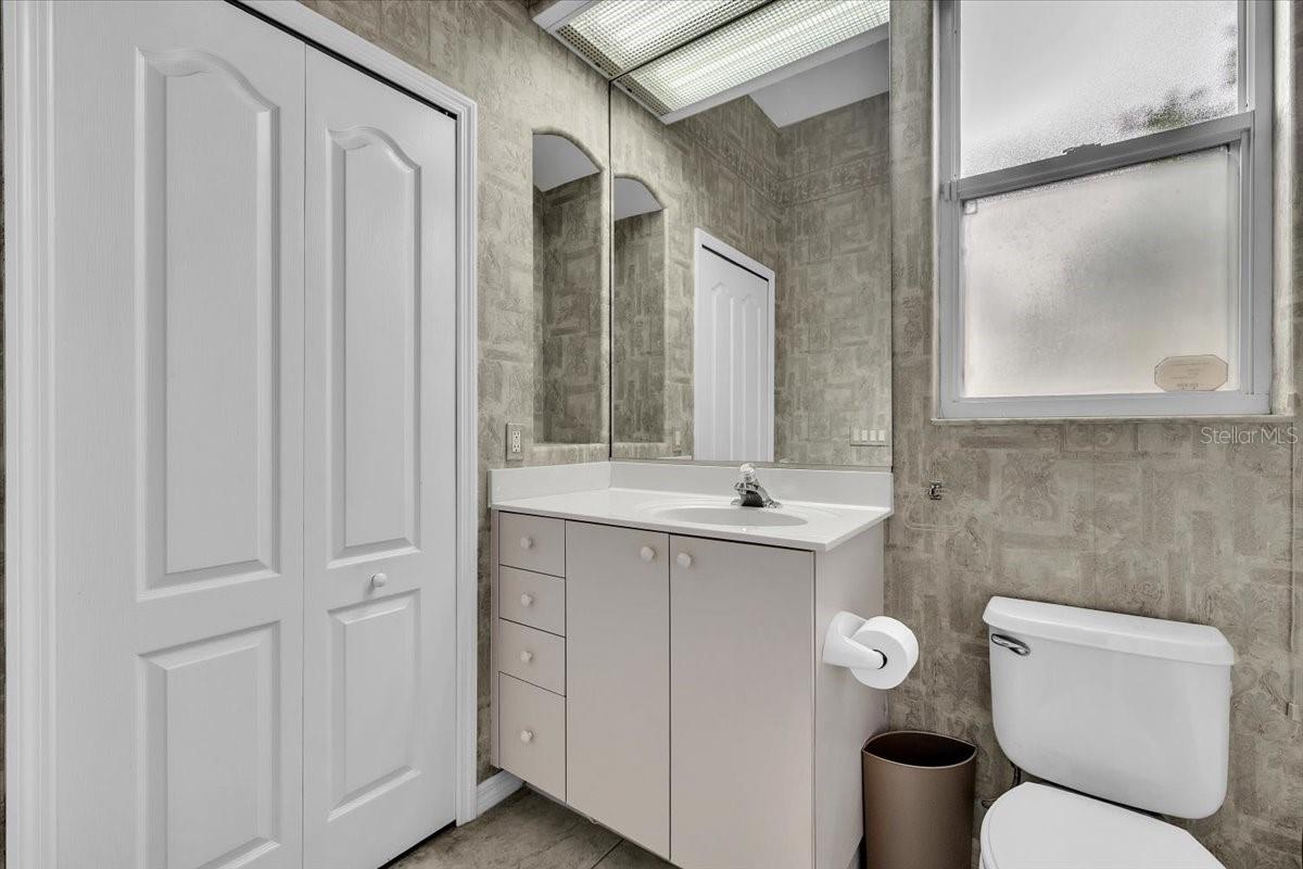 Image 25 of 47 For 3013 Royal Palm Drive