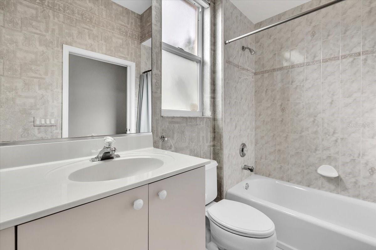 Image 26 of 47 For 3013 Royal Palm Drive