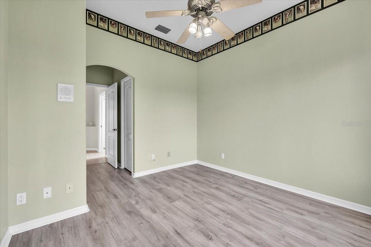 Image 29 of 47 For 3013 Royal Palm Drive