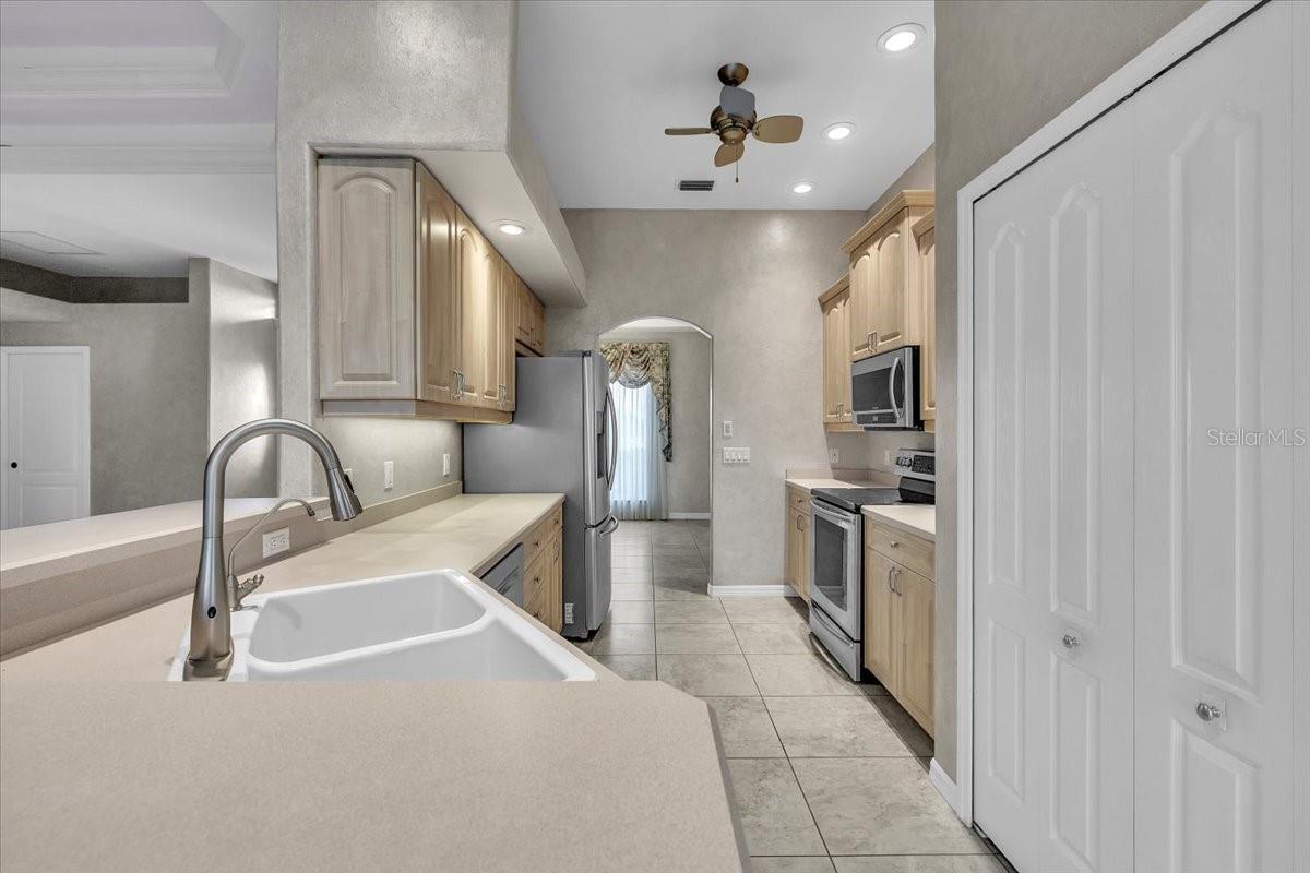 Image 7 of 47 For 3013 Royal Palm Drive