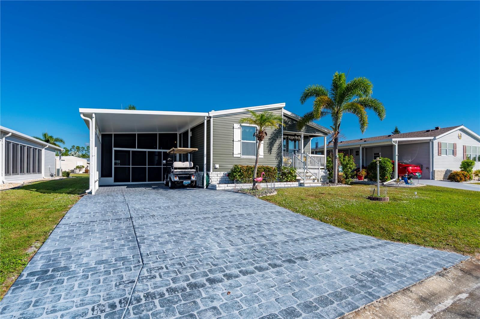 Image 2 of 66 For 1000 Kings Highway 309