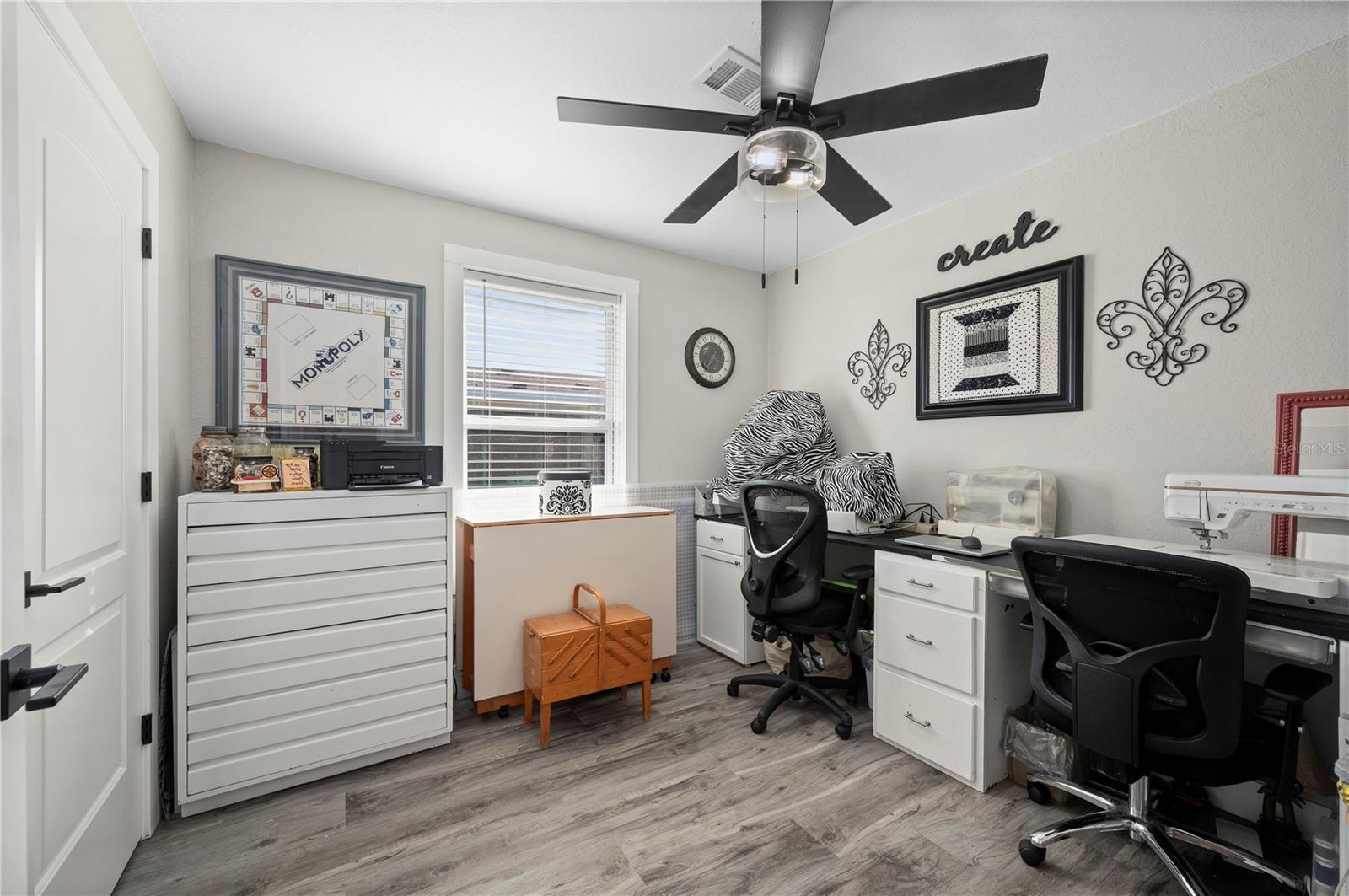 Image 27 of 66 For 1000 Kings Highway 309