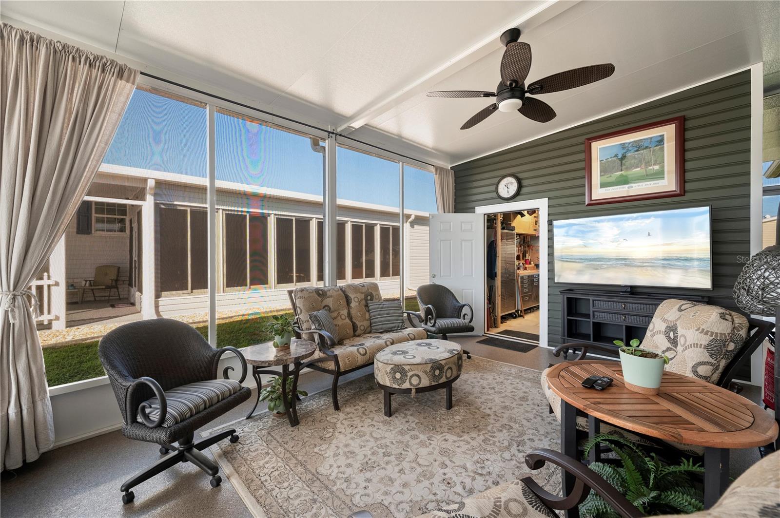 Image 32 of 66 For 1000 Kings Highway 309