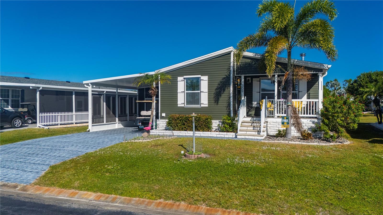 Image 44 of 66 For 1000 Kings Highway 309