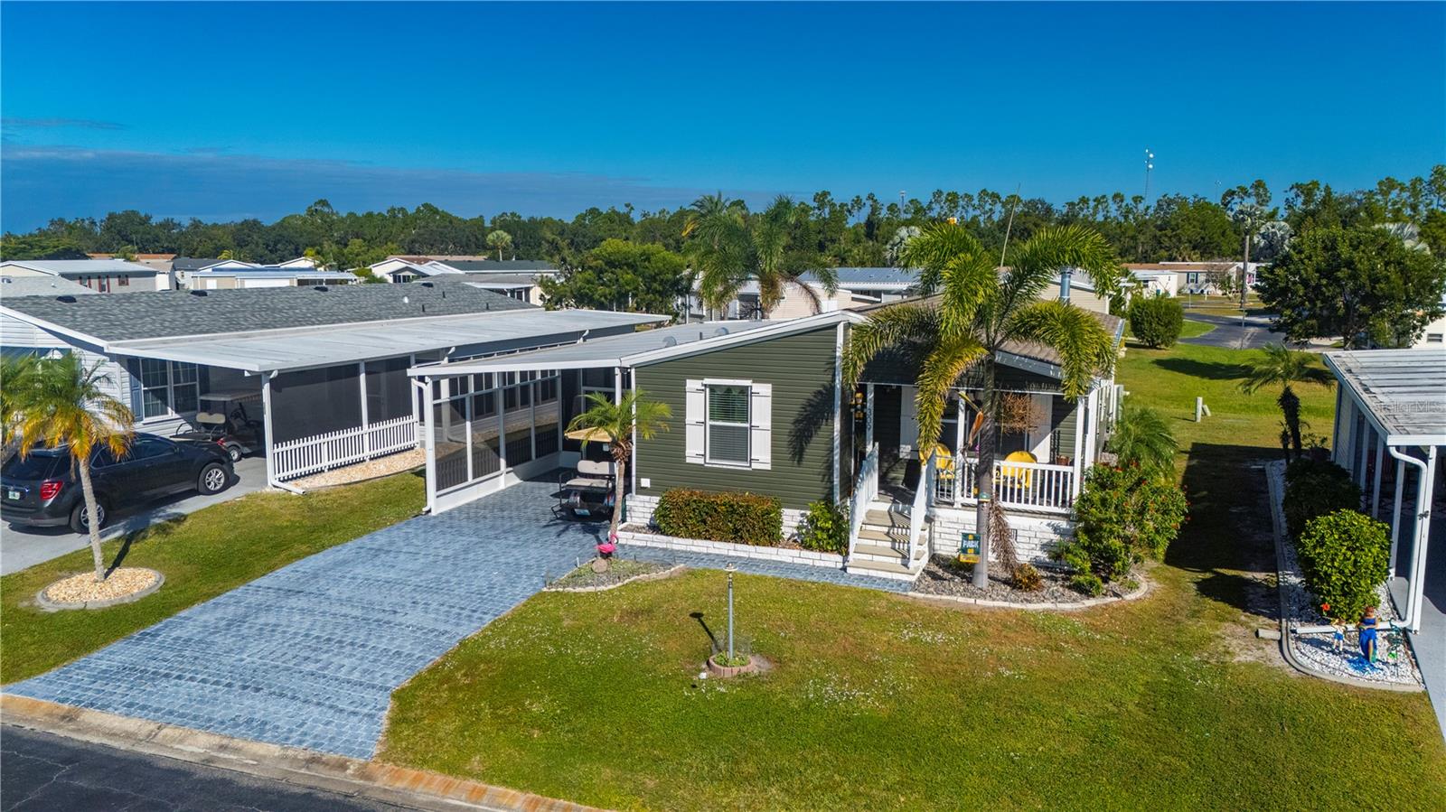 Image 45 of 66 For 1000 Kings Highway 309