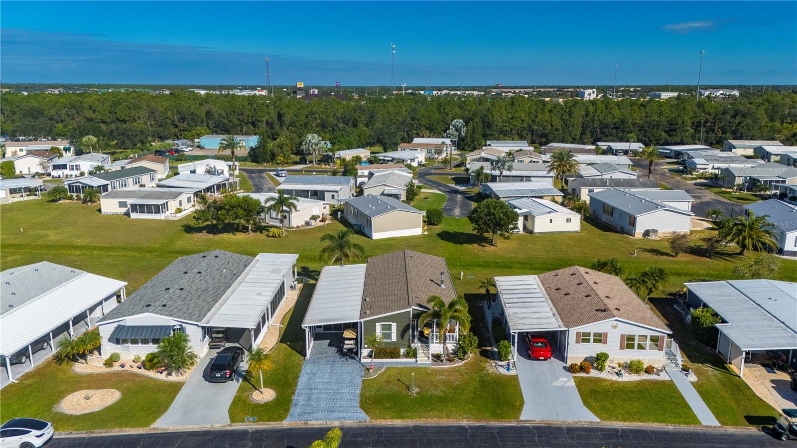 Image 47 of 66 For 1000 Kings Highway 309