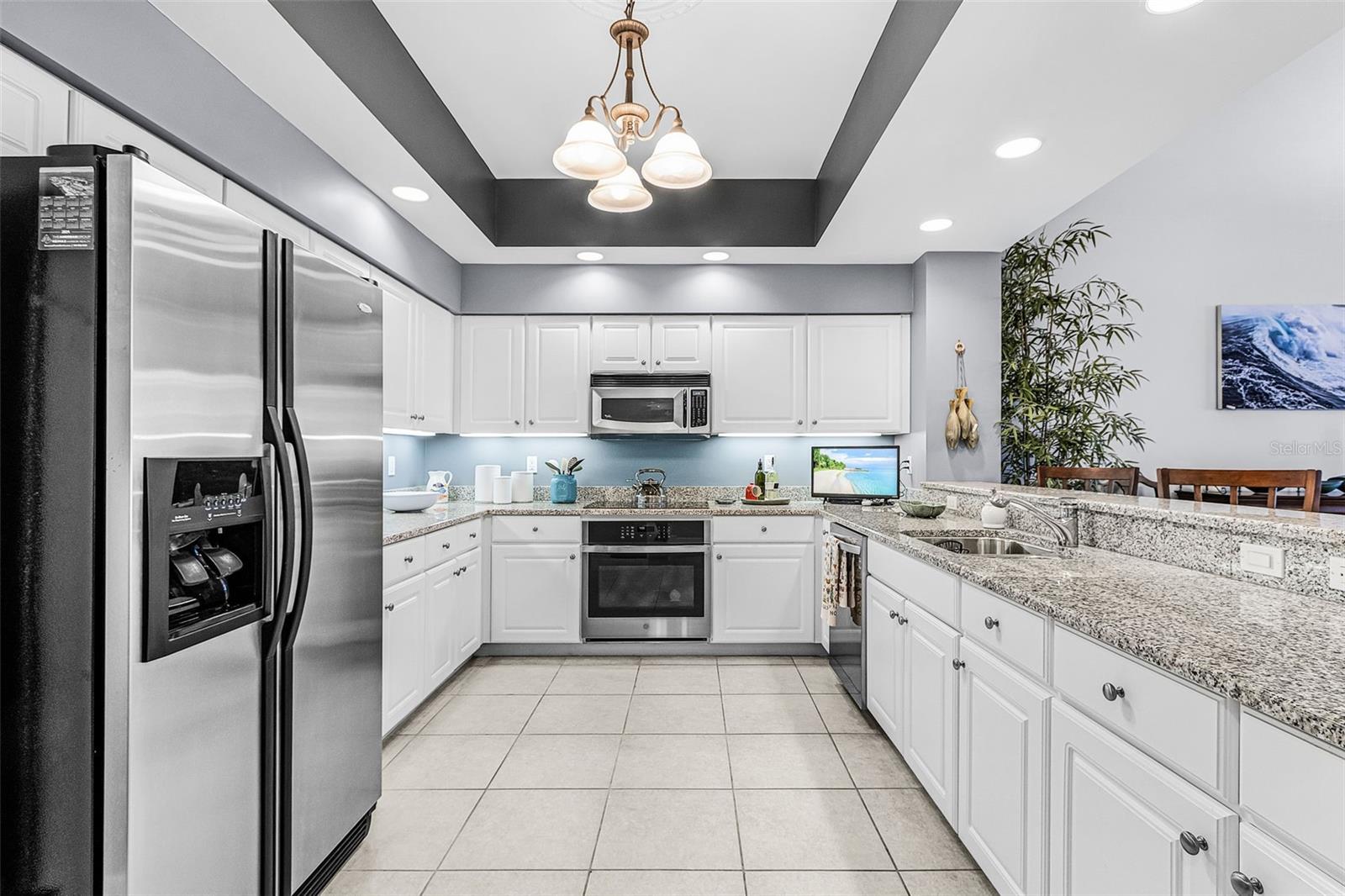 Image 20 of 58 For 3333 Sunset Key Circle 103