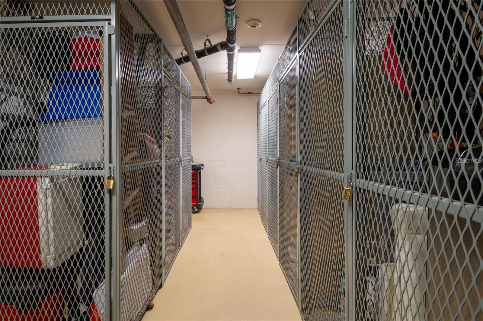 Image 50 of 58 For 3333 Sunset Key Circle 103