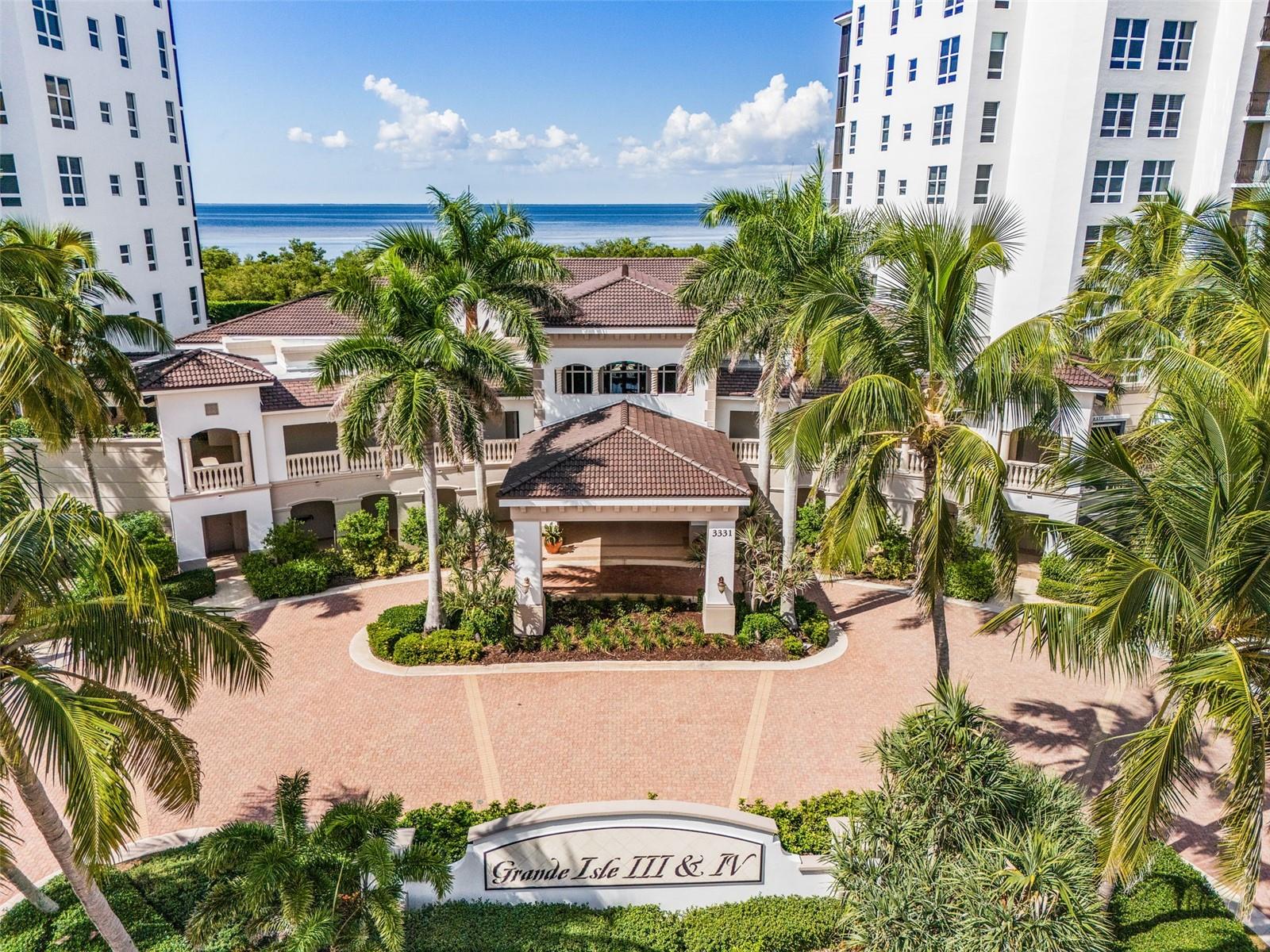 Image 52 of 58 For 3333 Sunset Key Circle 103