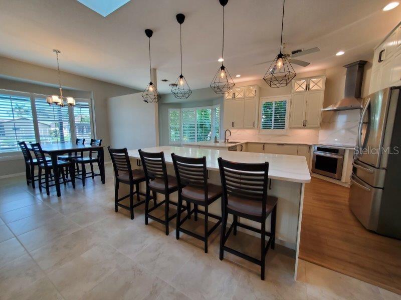 Image 11 of 28 For 2100 Aqui Esta Drive