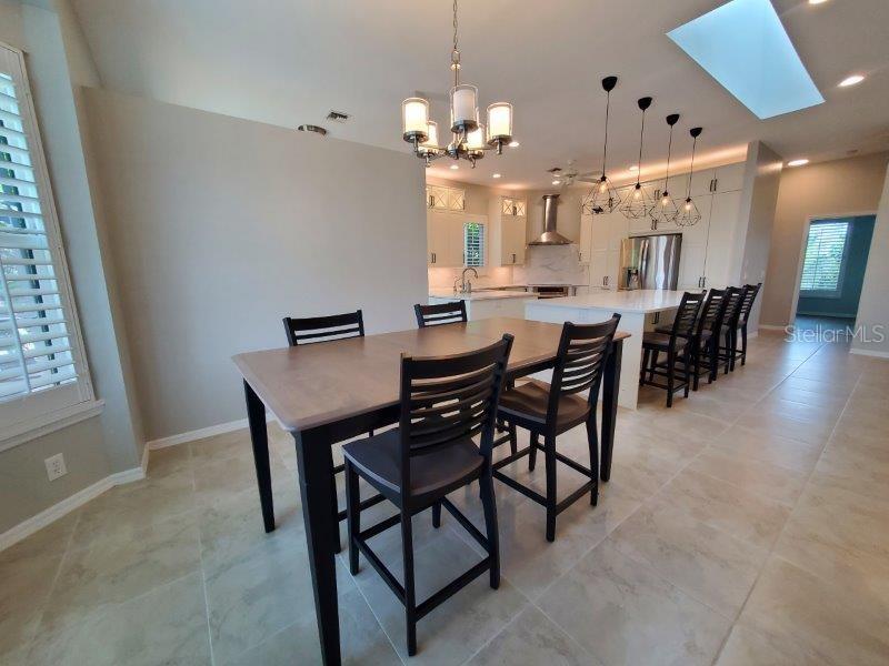 Image 12 of 28 For 2100 Aqui Esta Drive