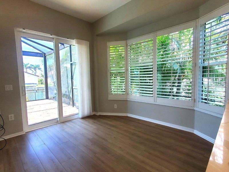 Image 17 of 28 For 2100 Aqui Esta Drive