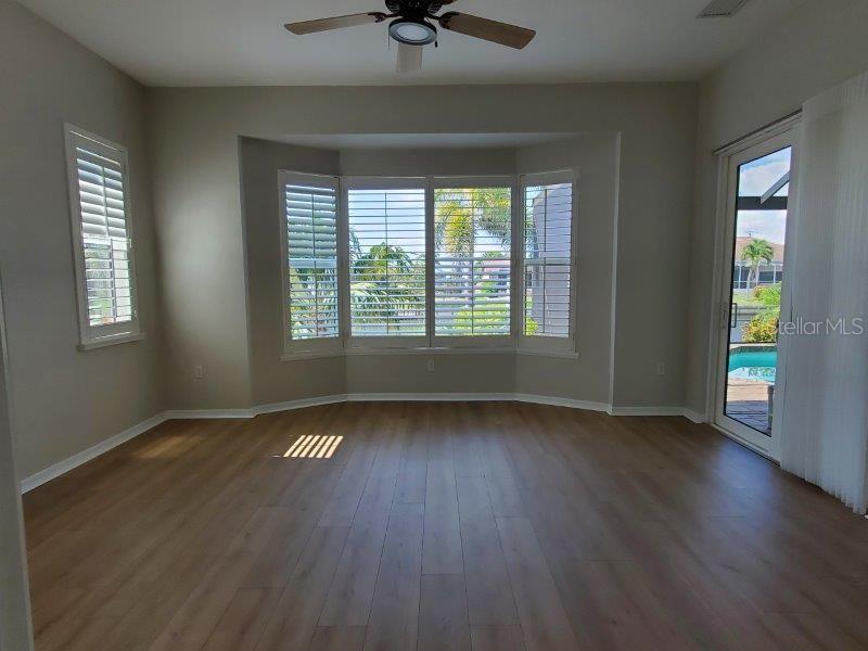 Image 27 of 28 For 2100 Aqui Esta Drive