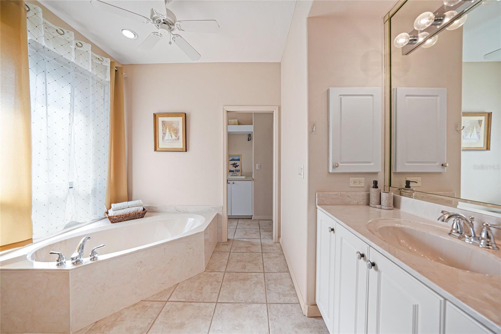 Image 27 of 43 For 2144 Charlotte Amalie Court