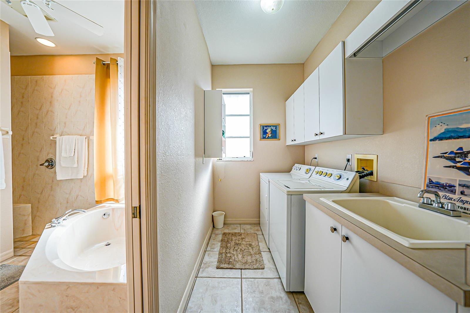 Image 28 of 43 For 2144 Charlotte Amalie Court