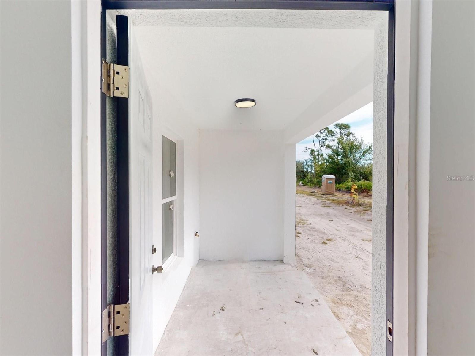 Image 11 of 50 For 1215 Capricorn Boulevard 8