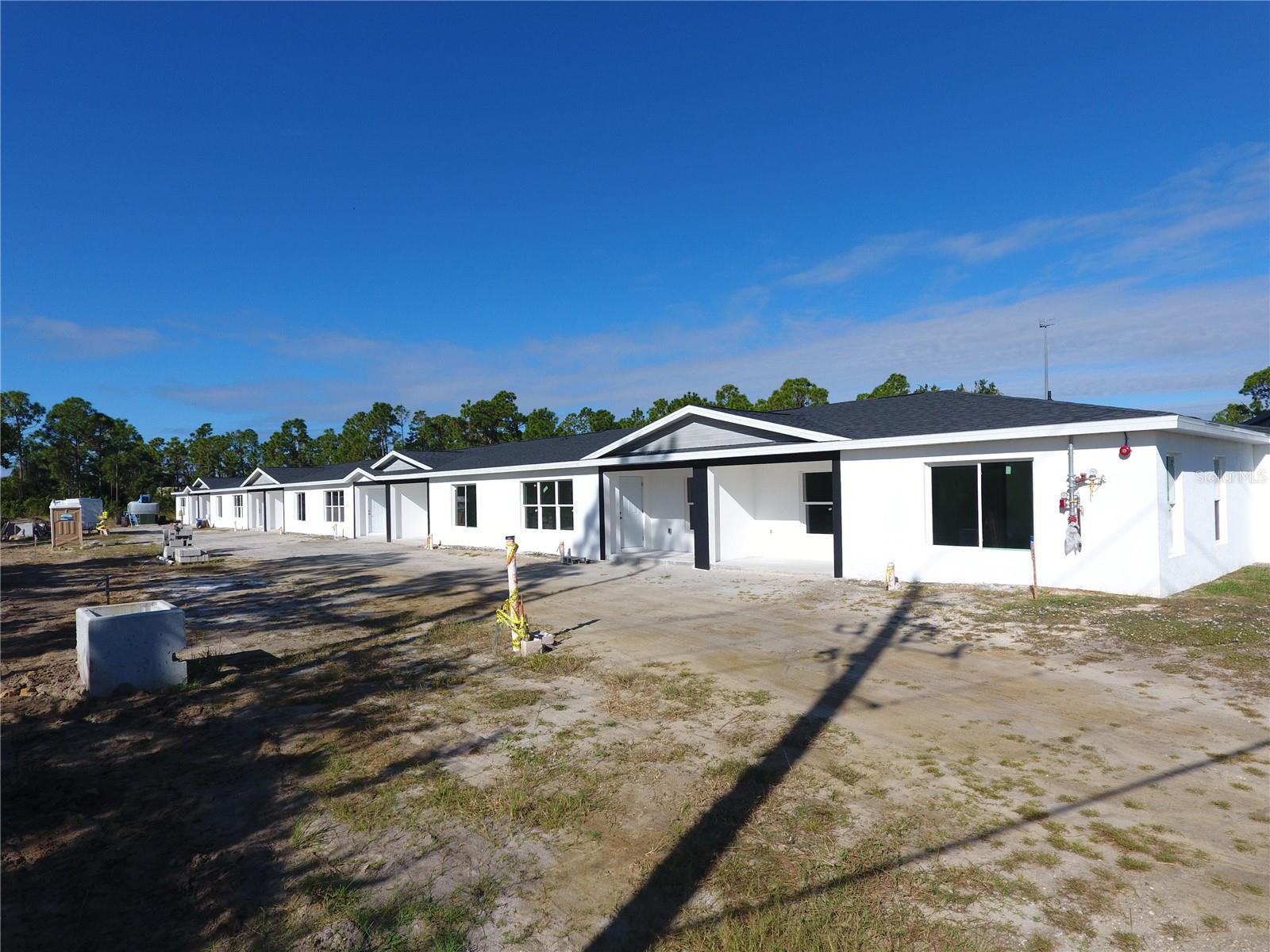 Image 2 of 50 For 1215 Capricorn Boulevard 8