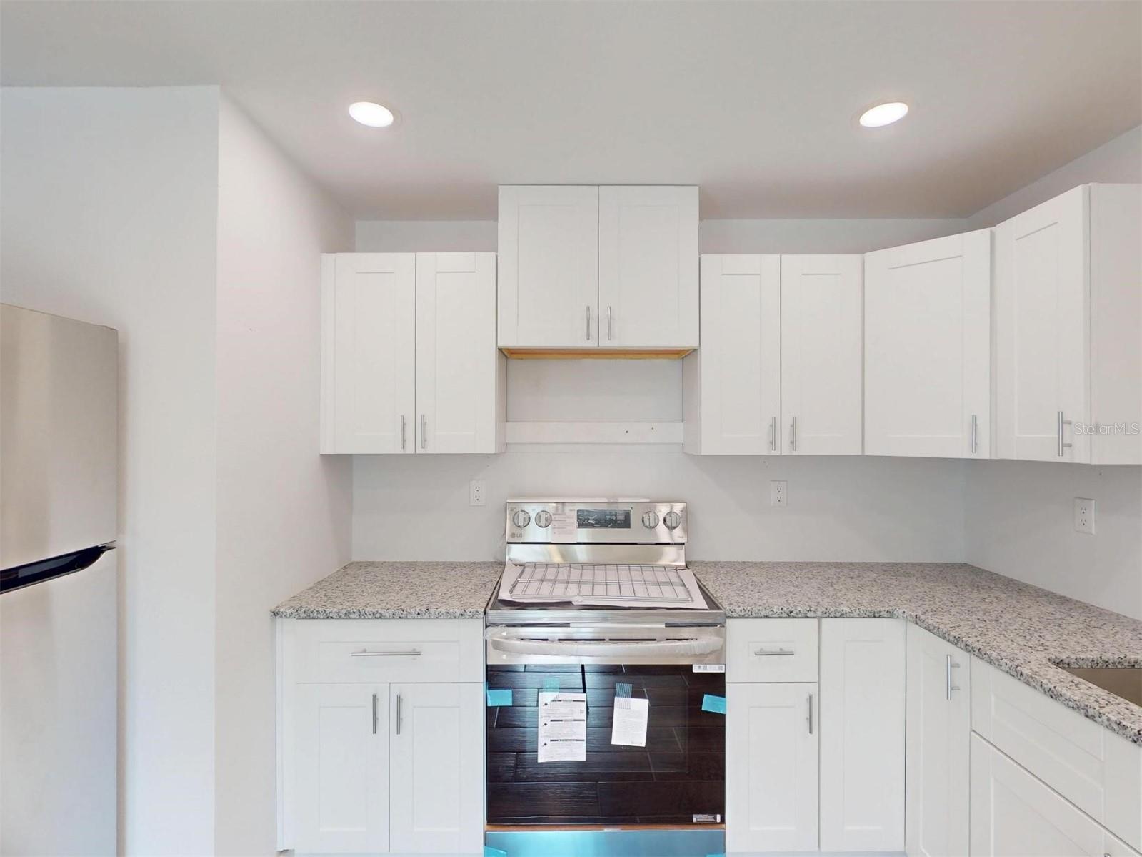 Image 23 of 50 For 1215 Capricorn Boulevard 8