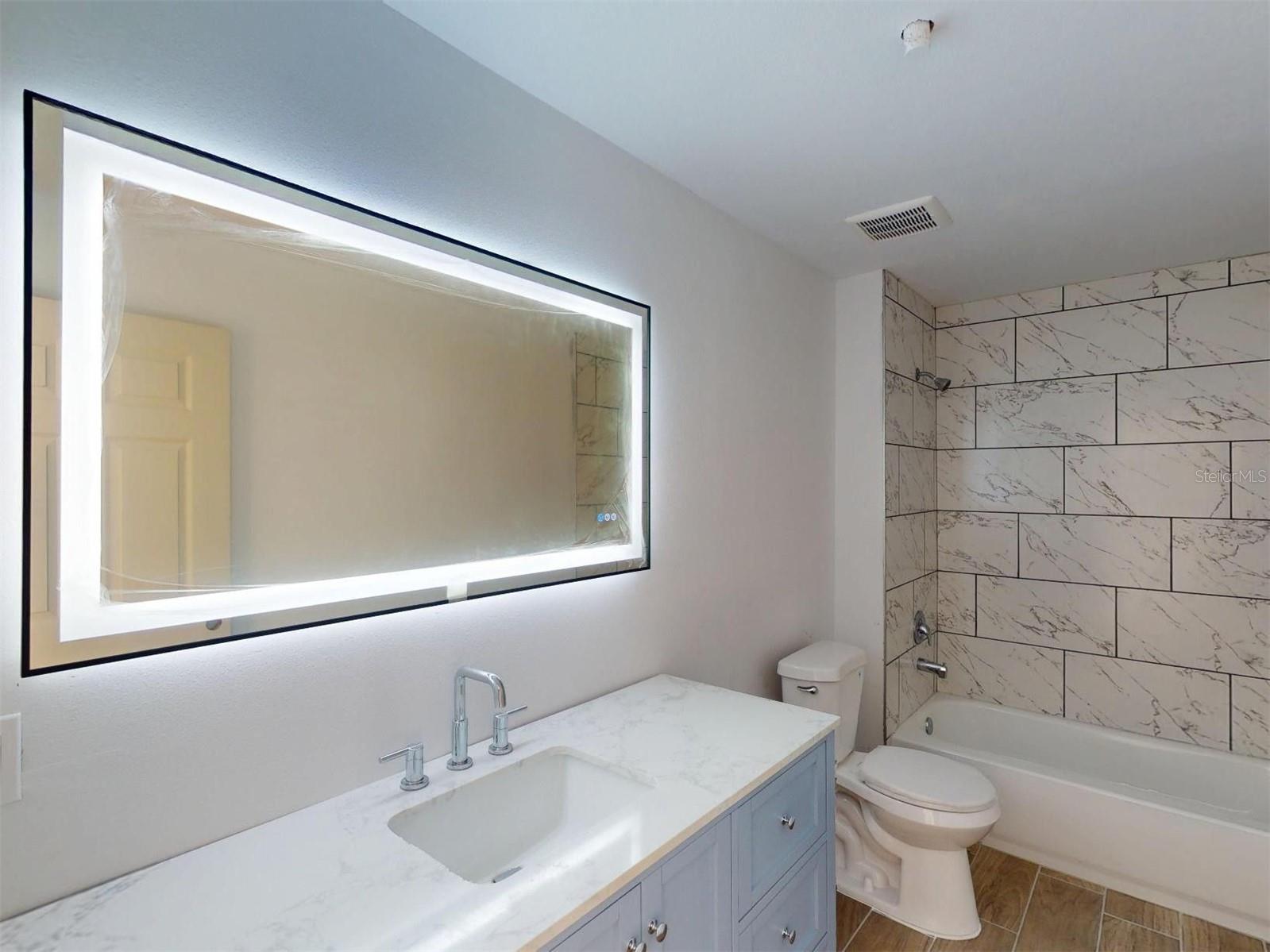 Image 30 of 50 For 1215 Capricorn Boulevard 8