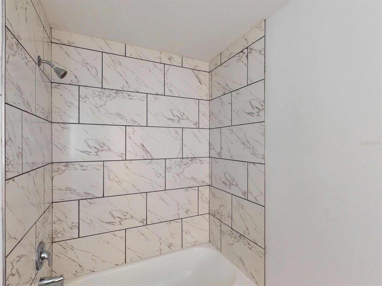 Image 32 of 50 For 1215 Capricorn Boulevard 8