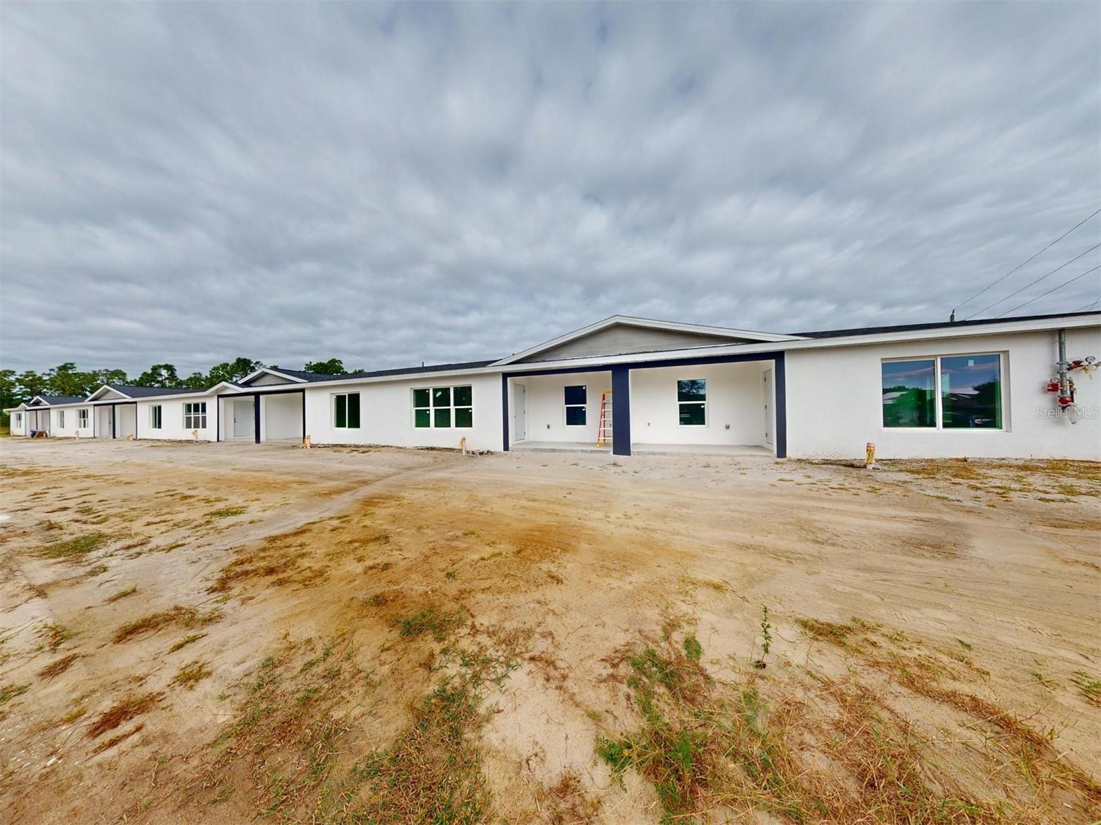 Image 42 of 50 For 1215 Capricorn Boulevard 8