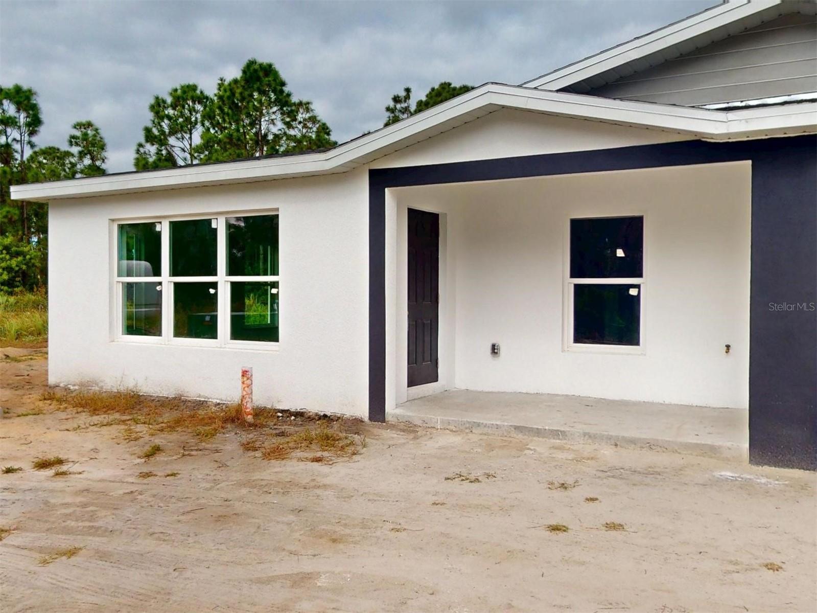 Image 8 of 50 For 1215 Capricorn Boulevard 8