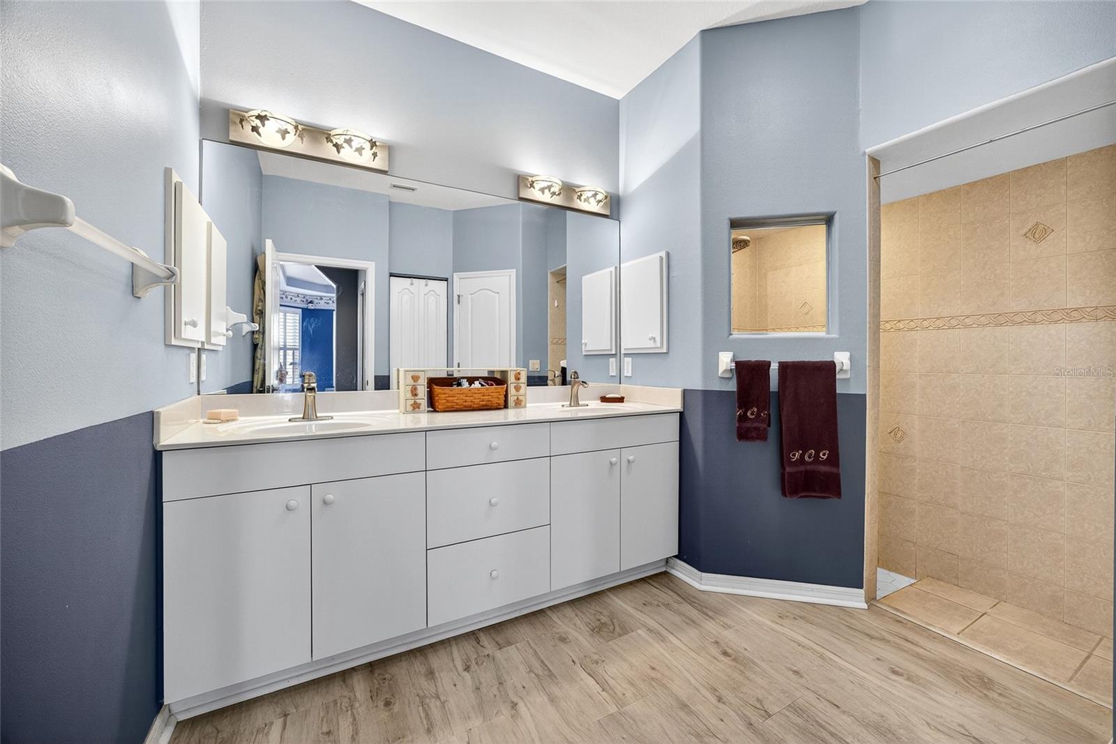 Image 17 of 54 For 5151 Pine Shadow Lane