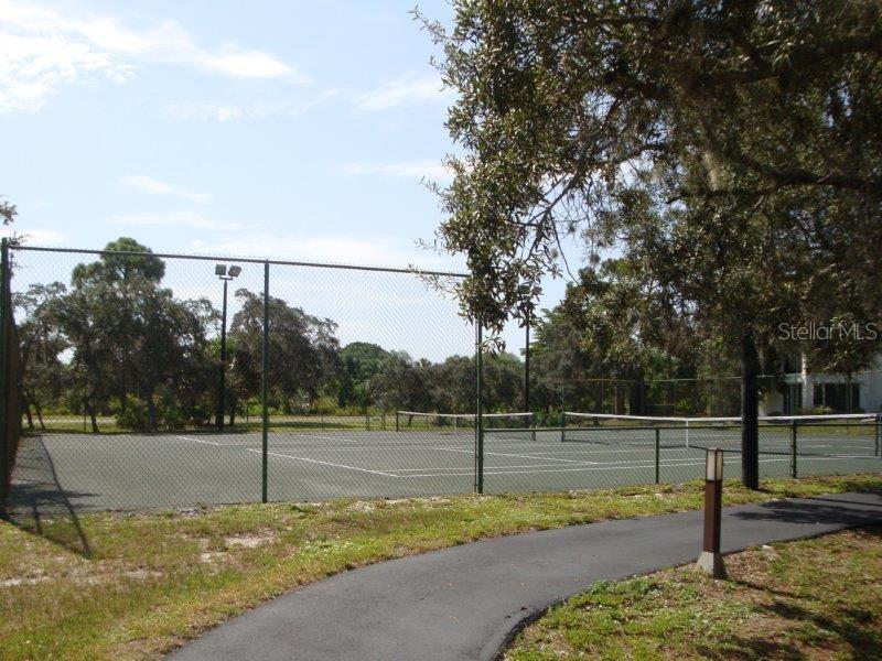 Image 11 of 37 For 23465 Harborview Road 836