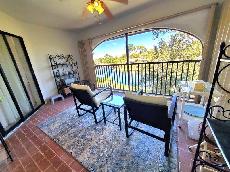 Image 15 of 37 For 23465 Harborview Road 836