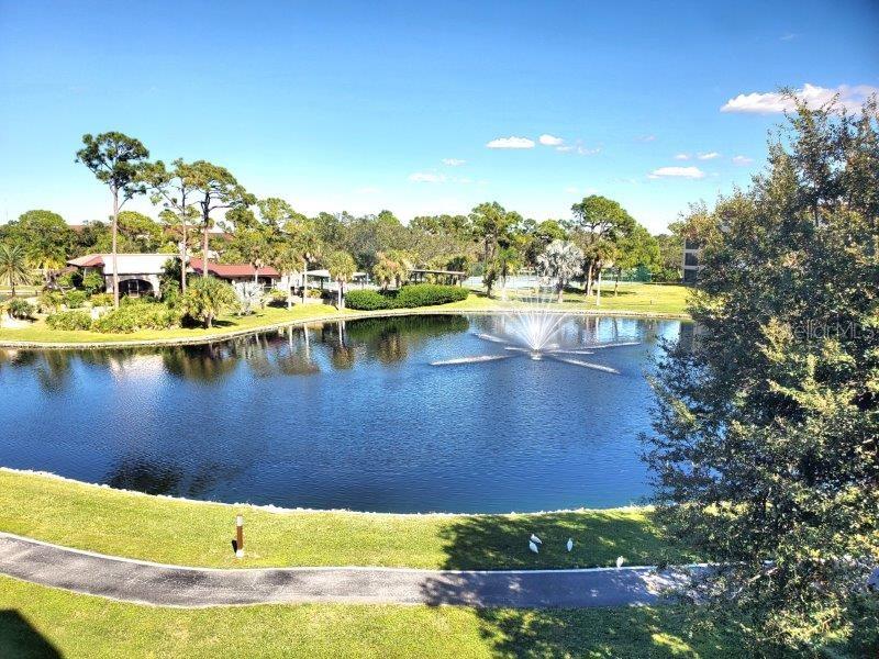 Image 2 of 37 For 23465 Harborview Road 836