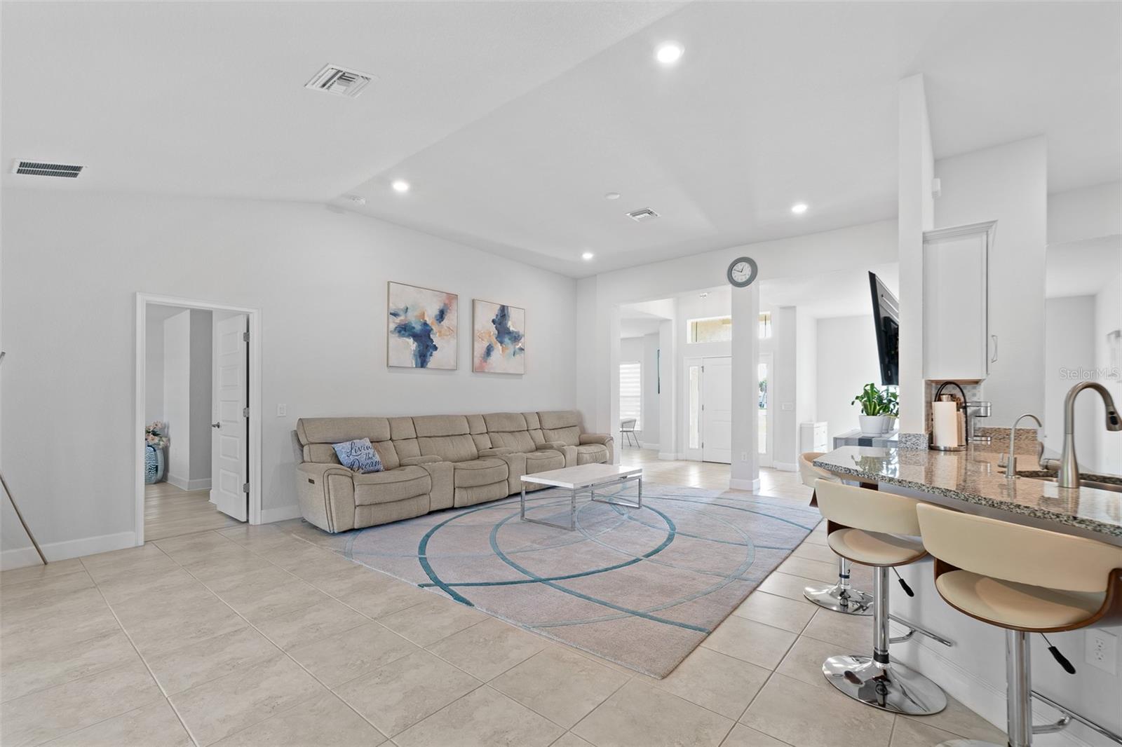 Image 11 of 43 For 400 Marlin Road