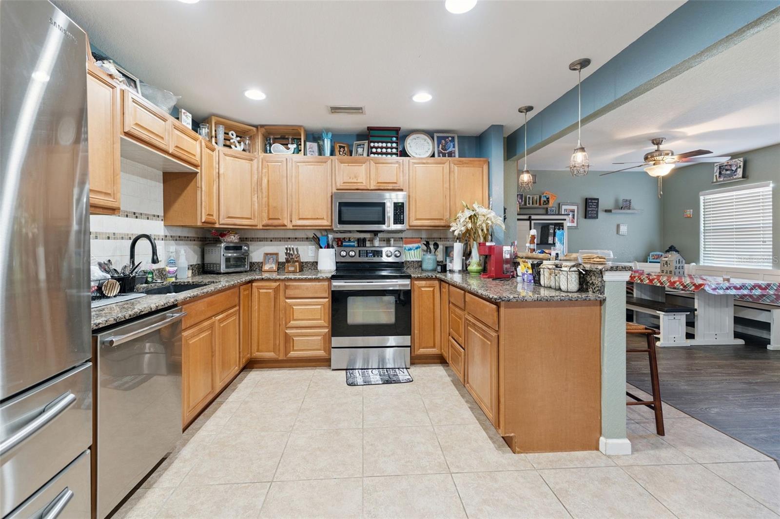 Image 11 of 29 For 195 Itasca Avenue