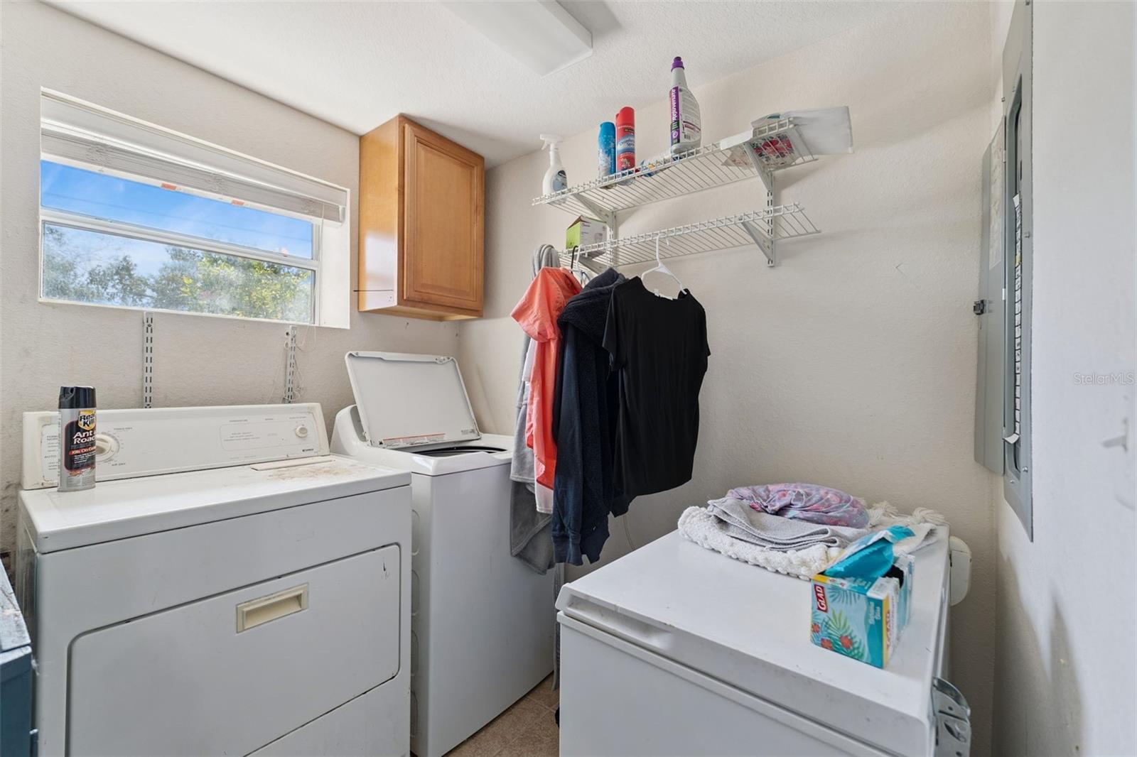 Image 23 of 29 For 195 Itasca Avenue