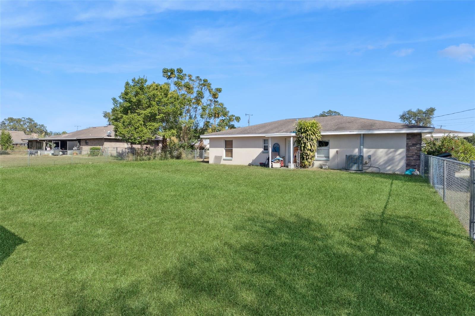 Image 27 of 29 For 195 Itasca Avenue