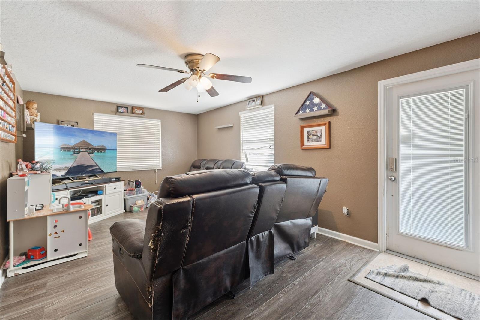 Image 7 of 29 For 195 Itasca Avenue